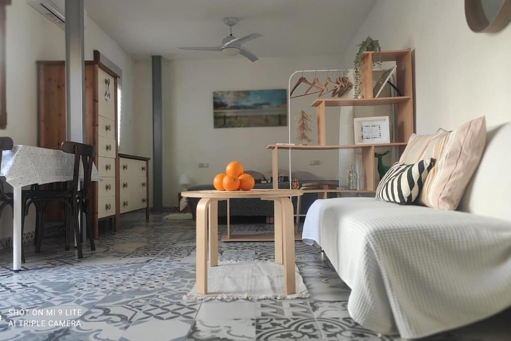 Precioso Apartamento Con A/A En Ruzafa Con Terracita Privada Y Acceso A Un Jardin, Para 2-3 Personas Valenza Esterno foto