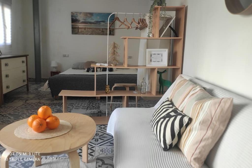 Precioso Apartamento Con A/A En Ruzafa Con Terracita Privada Y Acceso A Un Jardin, Para 2-3 Personas Valenza Esterno foto